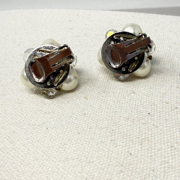 Vintage Bead Cluster Earrings Faux Pearls Crystals‎ Clip-On Retro Classic - Picture 4 of 7